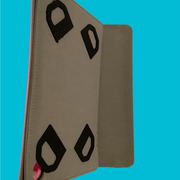 Lifeworks Case for Tablets is brand new! Fits 7 - 8” tablets. 360 degree swivel - Picture 4 of 5